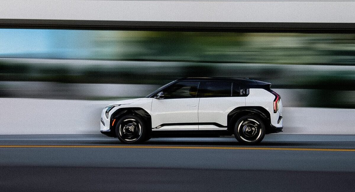 Se prepara Nuevo León para la fabricación del primer vehículo eléctrico de KIA en México