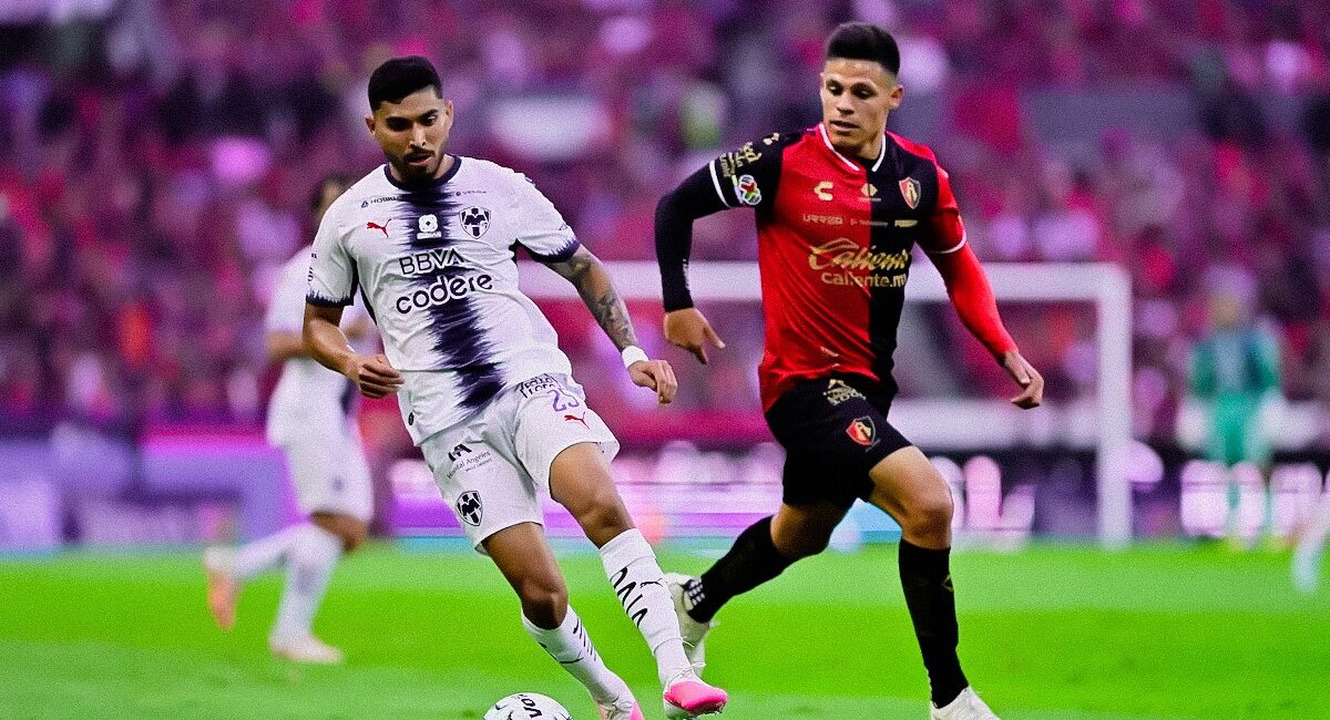 Exhibe Orbelín Pineda severa lesión tras triunfo de Rayados sobre Atlas