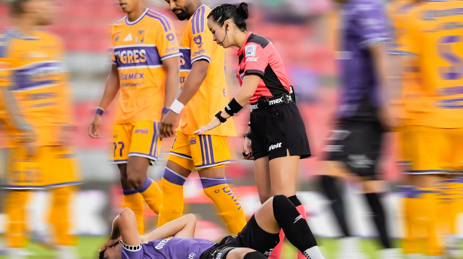 Bajo escrutinio: El cuestionado arbitraje de Katia Itzel García en el Querétaro vs. Tigres