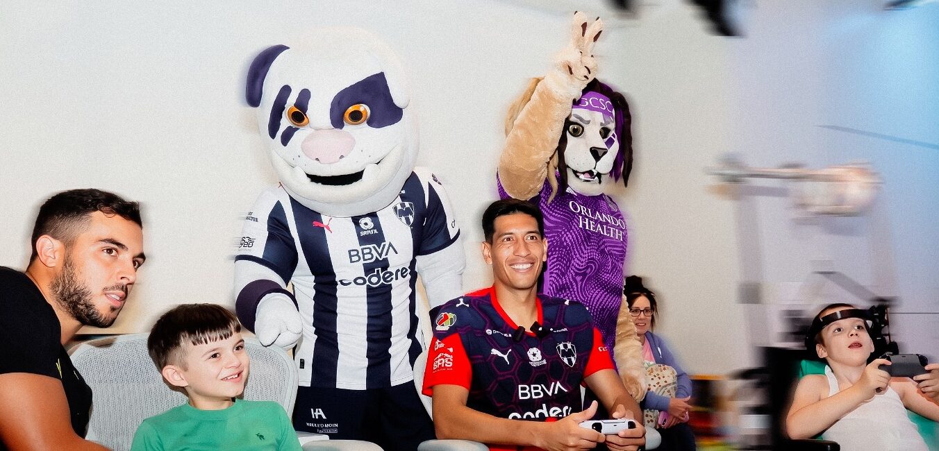 Rayados y Orlando City anotan un golazo de alegría en hospital infantil