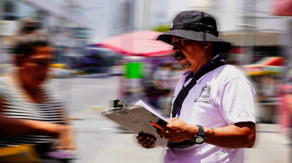 Centro de Monterrey concluye con 84 decomisos a comercio informal durante operativos