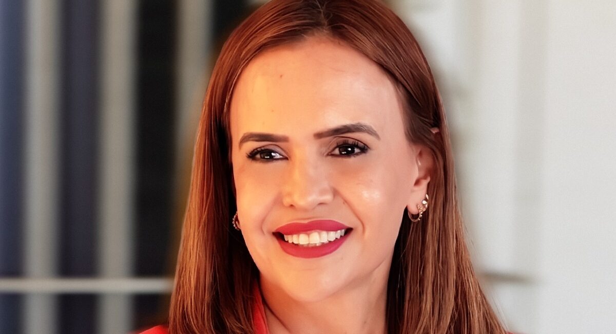 Clara Luz Flores ¿el caballo negro de Morena para Nuevo León en 2027?