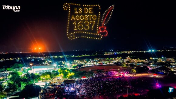Cadereyta conmemora su 389 aniversario de fundación con festival musical, homenaje deportivo y espectáculo de drones