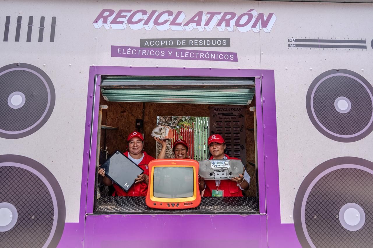 Dónde reciclar aparatos electrónicos en Xochimilco: Conoce la nueva estación del Reciclatrón