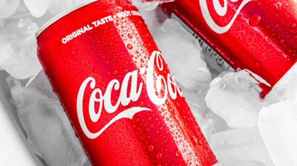 Coca-Cola subirá precios de refrescos por aumento del IEPS en 2026