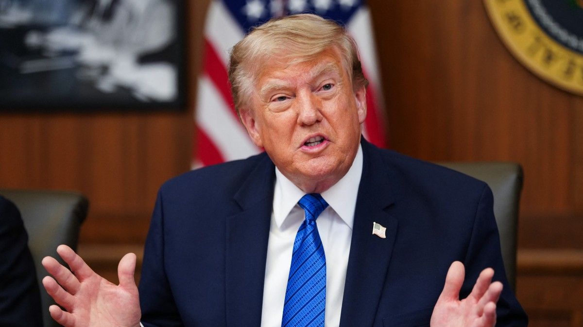 Donald Trump rechaza los reportes sobre presuntas tensiones con el secretario de Guerra de EU, Pete Hegseth