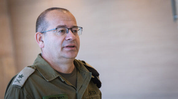 Jefe del Mossad de Israel se reúne con el canciller de Siria tras bombardeo israelí al país árabe