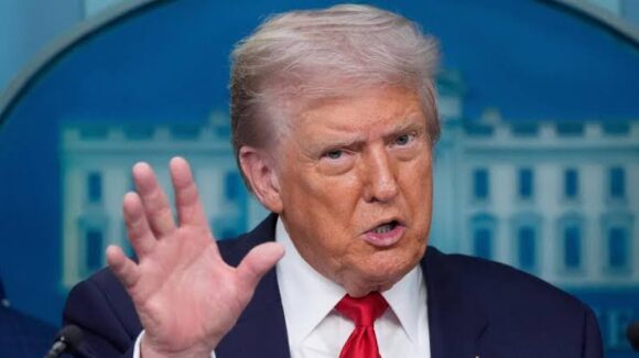 Donald Trump solicita a la NASA explorar opciones de viajes de turismo espacial a Marte
