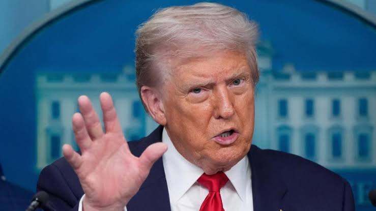 Donald Trump solicita a la NASA explorar opciones de viajes de turismo espacial a Marte