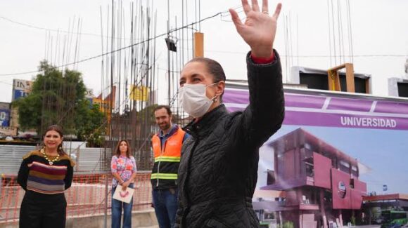 Claudia Sheinbaum y Clara Brugada supervisan obras de construcción de la Línea 4 del Cablebús en CDMX