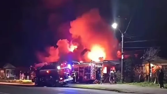 VIDEO: Incendio en un geriátrico de Pitrufquén, Chile, deja 16 adultos mayores muertos