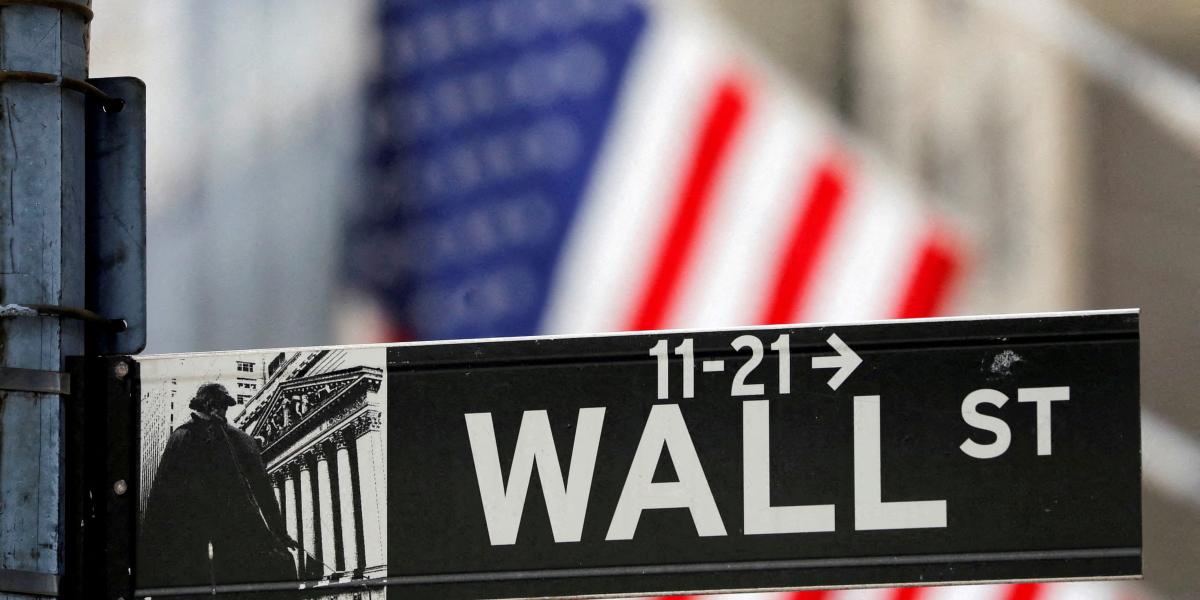 Wall Street sube tras dato de inflación en EU menor a lo esperado y baja en apuestas por alza de la Fed