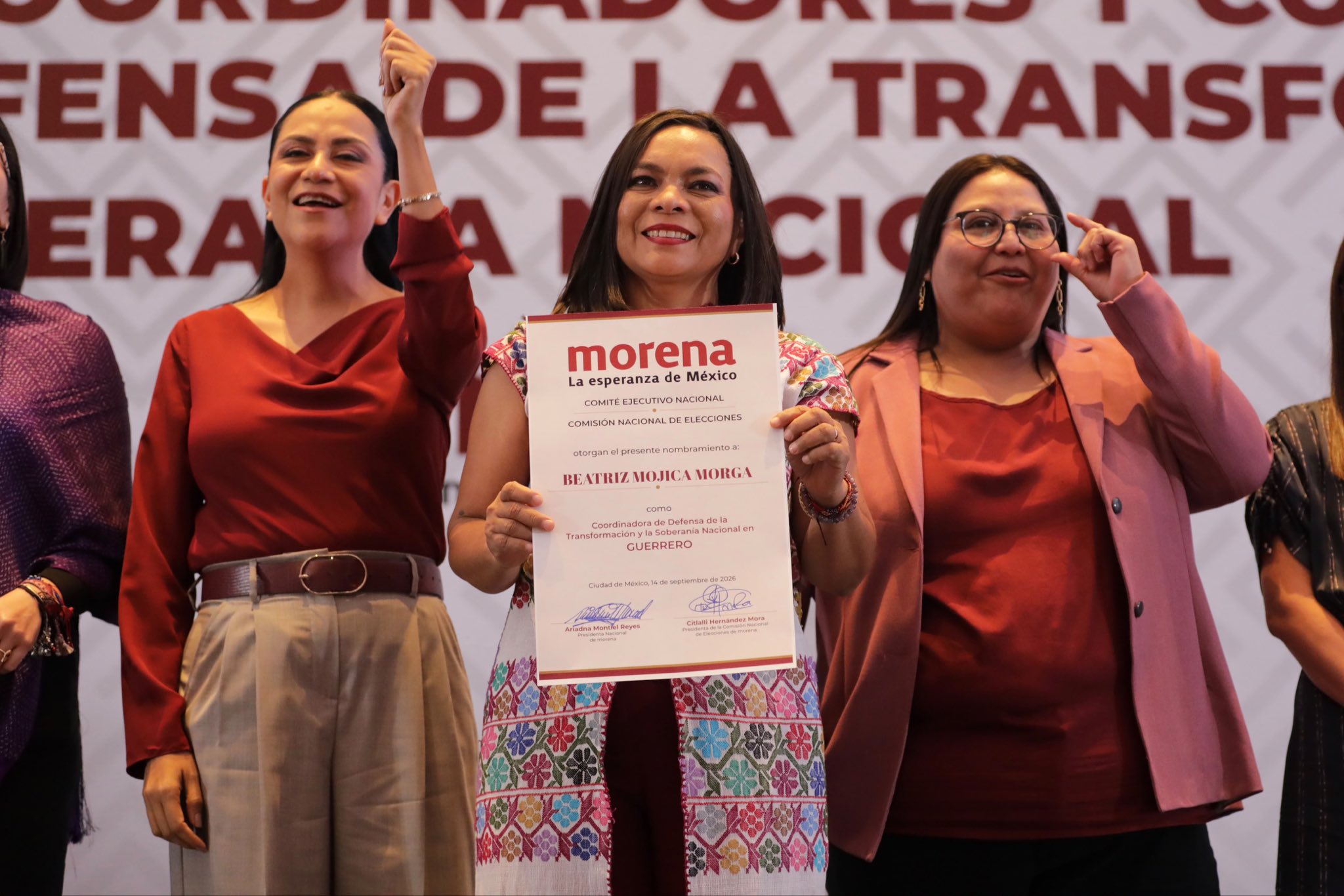 Beatriz Mojica gana encuesta de Morena y va por la gubernatura de Guerrero; Abelina López acusa “encuestas de papel”