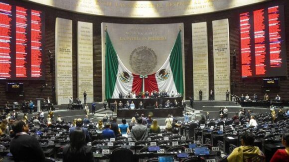 Diputados aprueban en lo general reforma que prohíbe la doble nacionalidad para ser presidente de la República