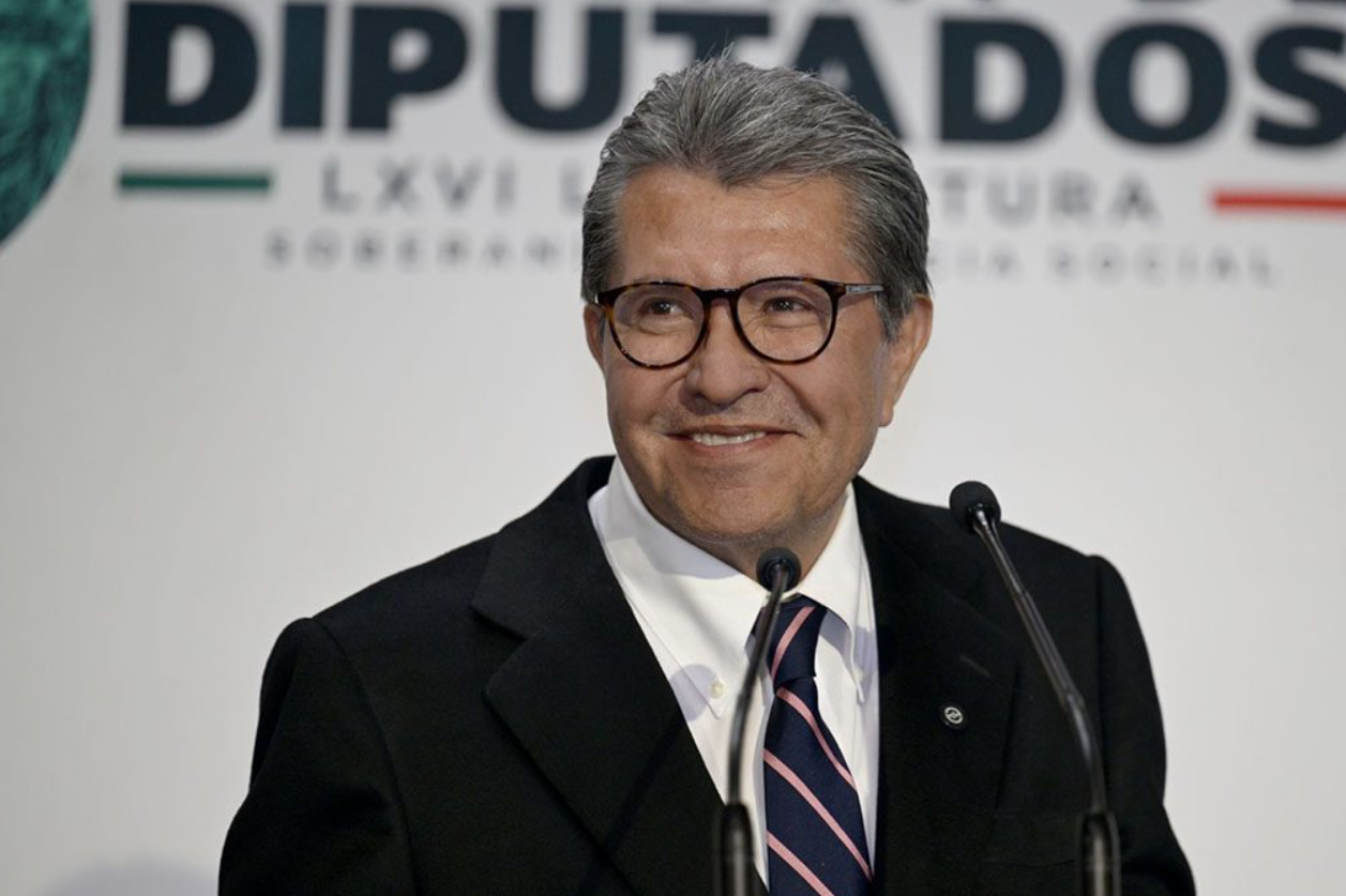 Ricardo Monreal prevé votar iniciativa de doble nacionalidad antes del 15 de septiembre