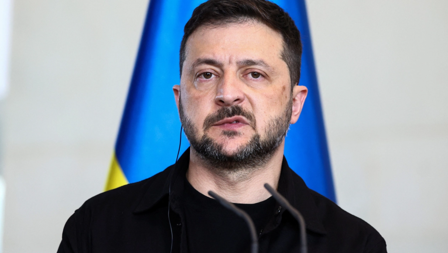 Avión en el que viajaba el presidente de Ucrania, Zelenski, estuvo a punto de ser impactado por un dron