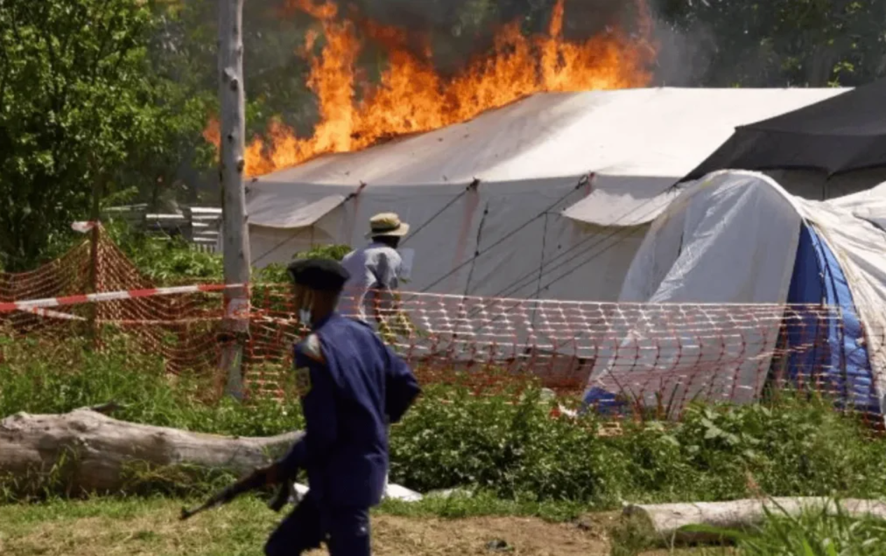 Incendio en primaria de República Democrática del Congo deja al menos 15 niños muertos y varias viviendas destruidas
