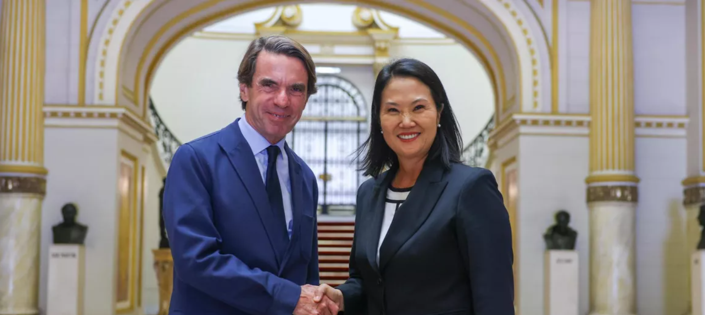 Keiko Fujimori recibe a José María Aznar, expresidente español, para hablar de comercio e inversiones