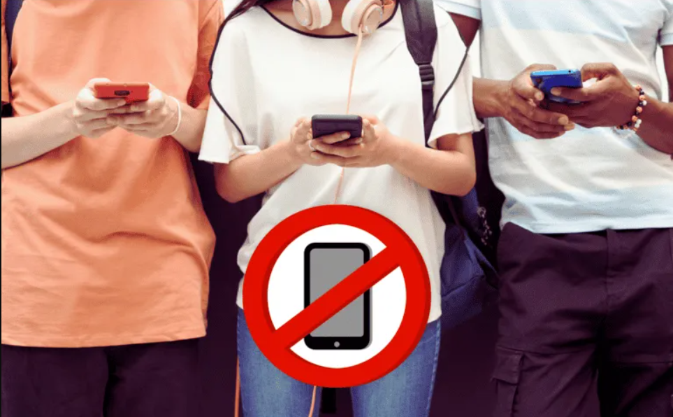 SEP restringirá el uso de celulares en primarias y secundarias a partir del 3 de noviembre