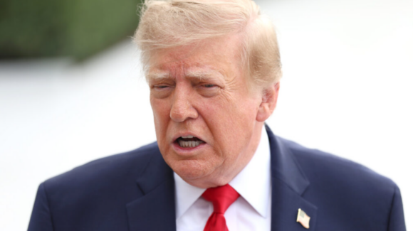 Trump descarta una intervención militar en Cuba y asegura un posible acuerdo con la isla