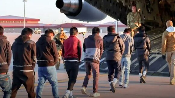 El Salvador reporta 13,300 deportaciones en 18 meses con predominio desde Estados Unidos
