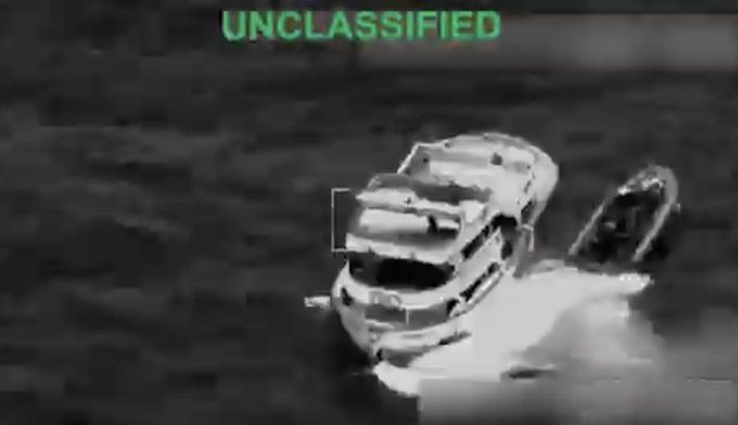 EU reporta hundimiento de barco ecuatoriano en el Pacífico ligado a red de combustible de ‘Los Choneros’