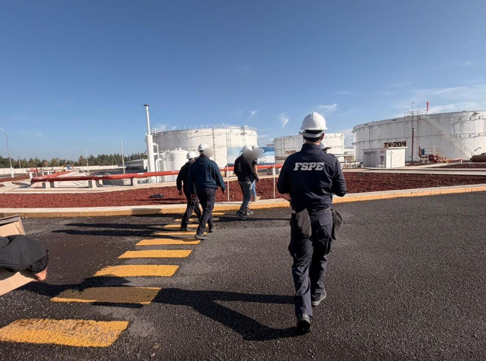 Aseguran 59 millones de litros de presunto hidrocarburo ilícito en Guanajuato