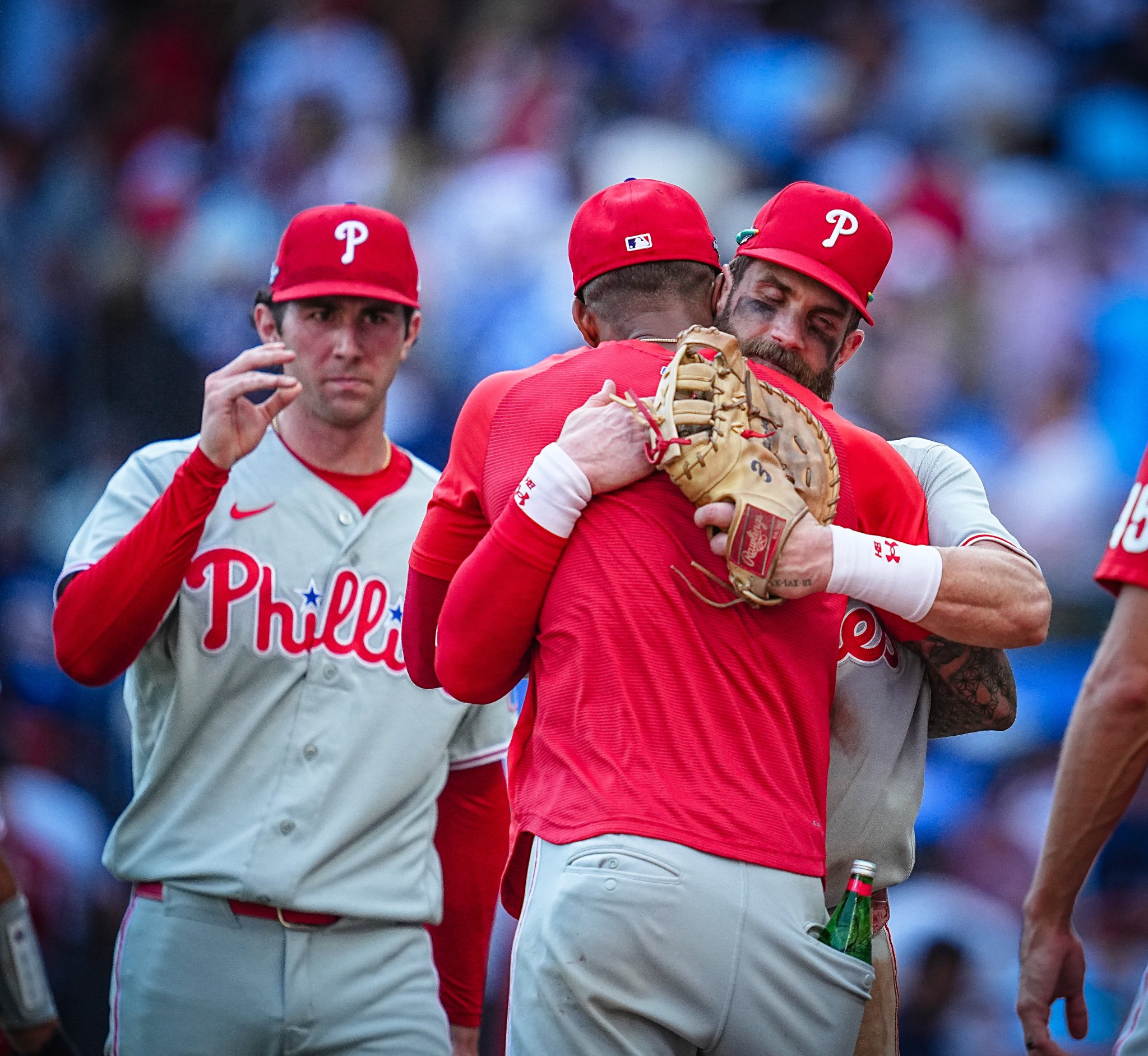 Playoffs MLB 2026: Phillies vencen 5-3 a los Braves y fuerzan el juego 3 en la Serie del Comodín de la Liga Nacional