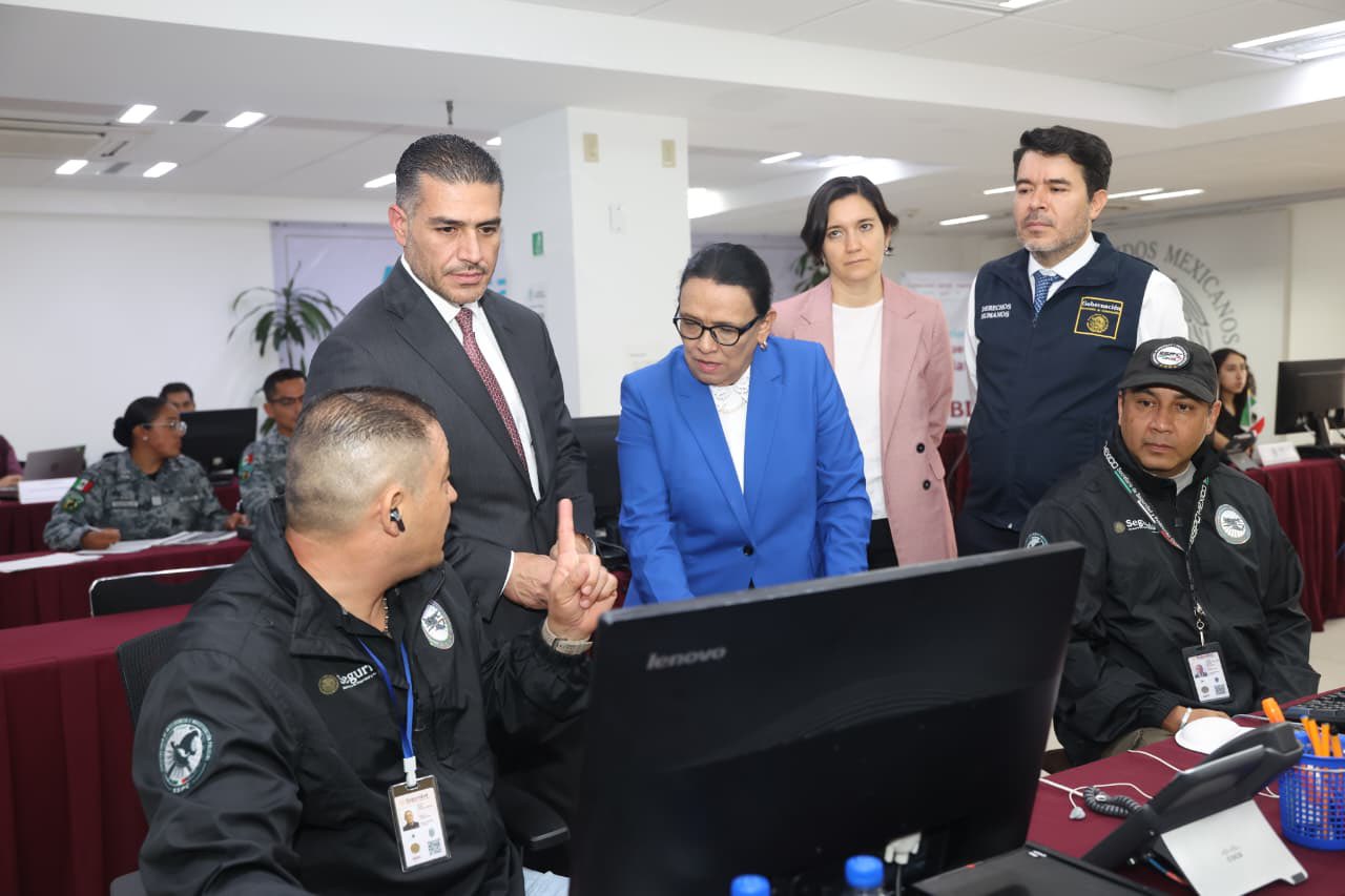 Harfuch y Rosa Icela supervisan puesto de mando de alerta de búsqueda inmediata