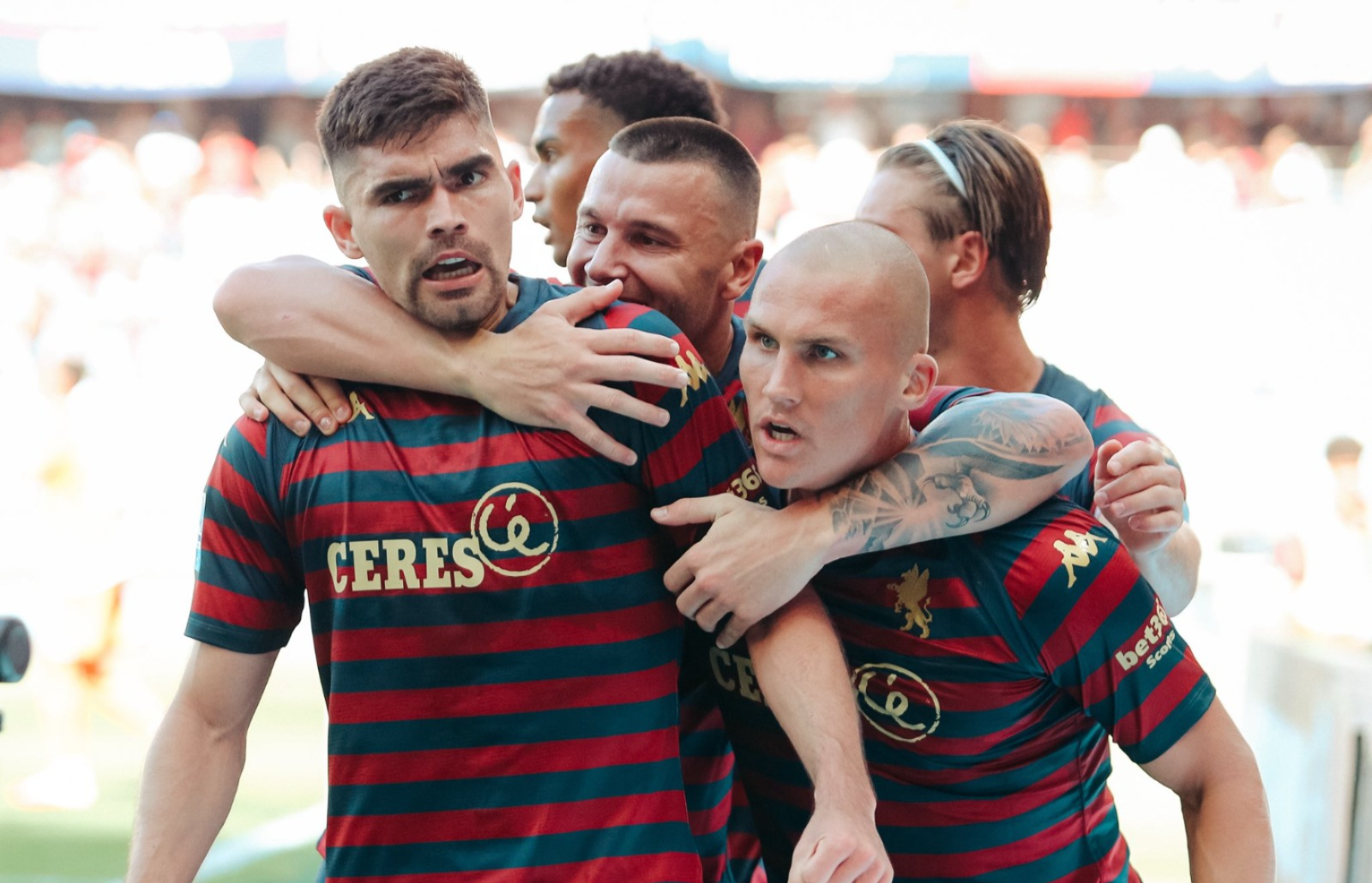 Johan Vásquez marca con Genoa, pero sale expulsado y se perderá el juego ante Parma
