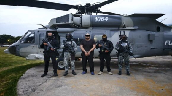 Detienen en Michoacán a ‘Kamoni’, jefe regional del Cártel de Tepalcatepec buscado por Estados Unidos