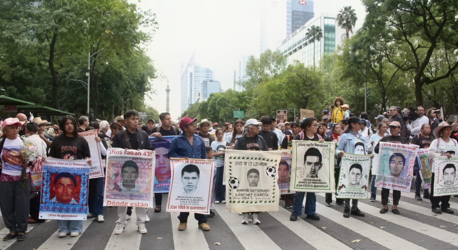 Marcha por Ayotzinapa dejó pérdidas por 19.7 millones de pesos a 3,801 comercios en CDMX: Canaco