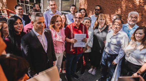 Morena denunciará a Samuel García, Mariana Rodríguez y familiares en NL por presunto peculado y desvío de más de 1,400 mdp