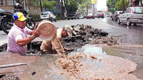 CDMX: Alcaldía de Azcapotzalco enfrenta crisis de agua y calles deterioradas