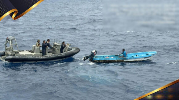 Rescatan con vida a pescador tras ocho días a la deriva en Oaxaca