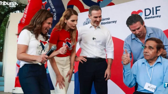Adrián de la Garza encabeza programa del DIF Monterrey con entrega de aparatos auditivos