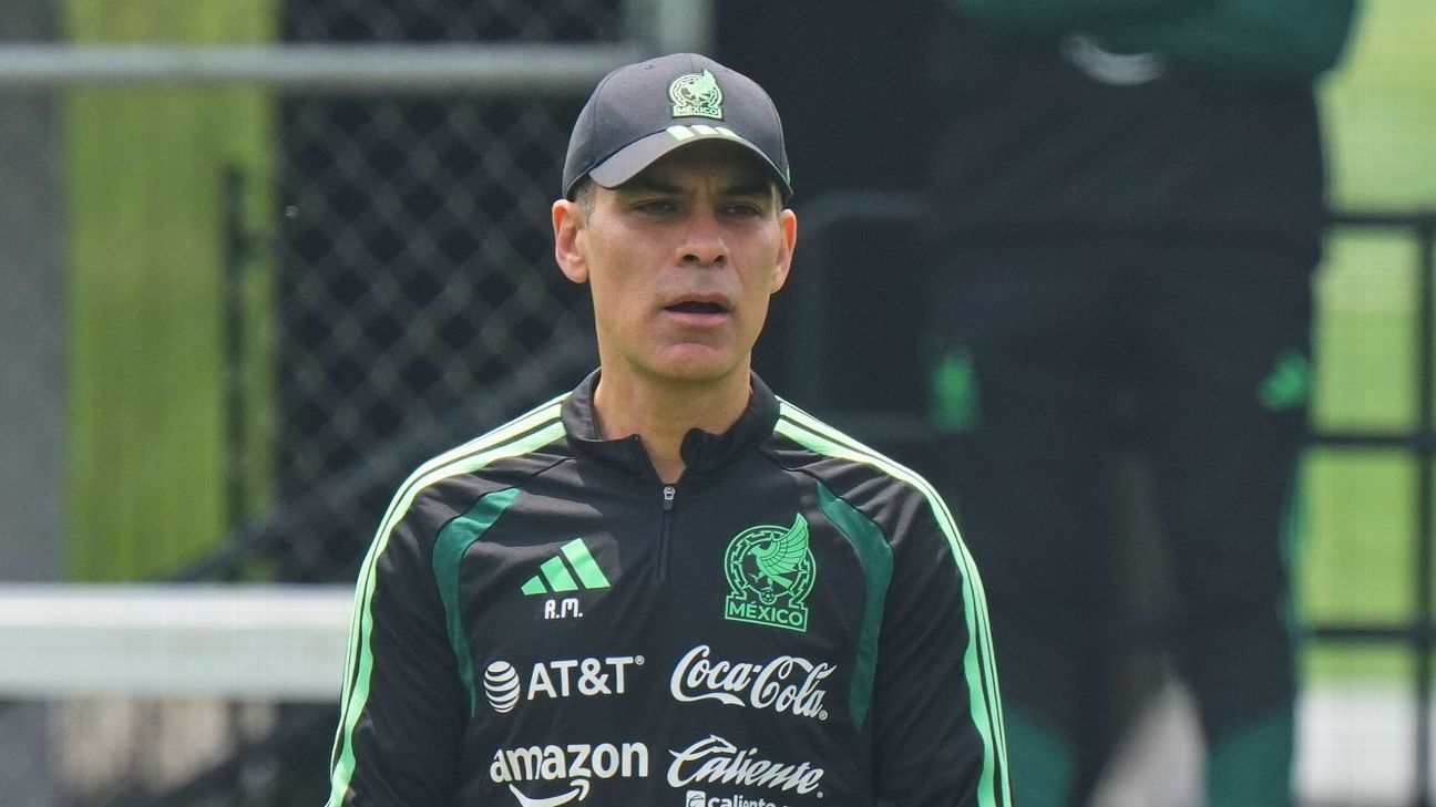 Rafael Márquez arranca su camino; dirige su primera práctica como técnico de la Selección Mexicana