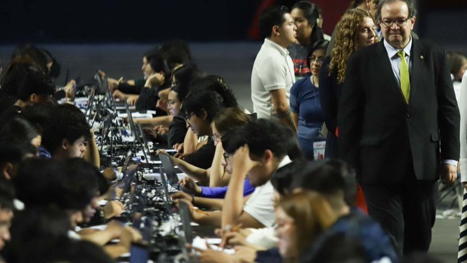 UNAM regresa a exámenes presenciales tras problemas en prueba en línea