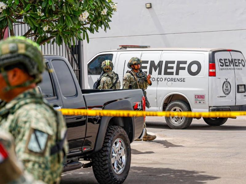 Ronald Johnson, embajador de EU en México, lamenta muerte de dos agentes en Veracruz