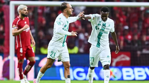 Apertura 2026: Santos Laguna logra épica remontada 3-2 ante Toluca en el Nemesio Diez
