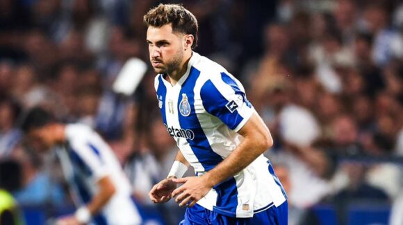 El mexicano Santiago Giménez se estrenó con el FC Porto en la UEFA Champions League 2026-27