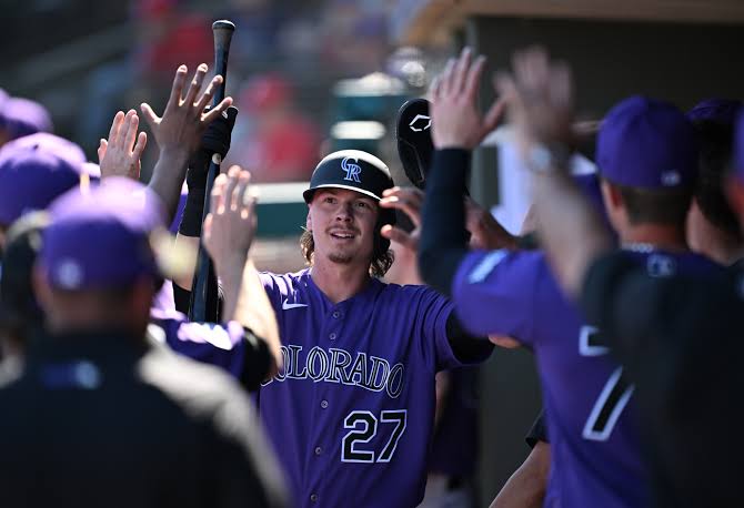 Rockies entran en una lista negra histórica de MLB con cuatro temporadas seguidas de 100 derrotas o más