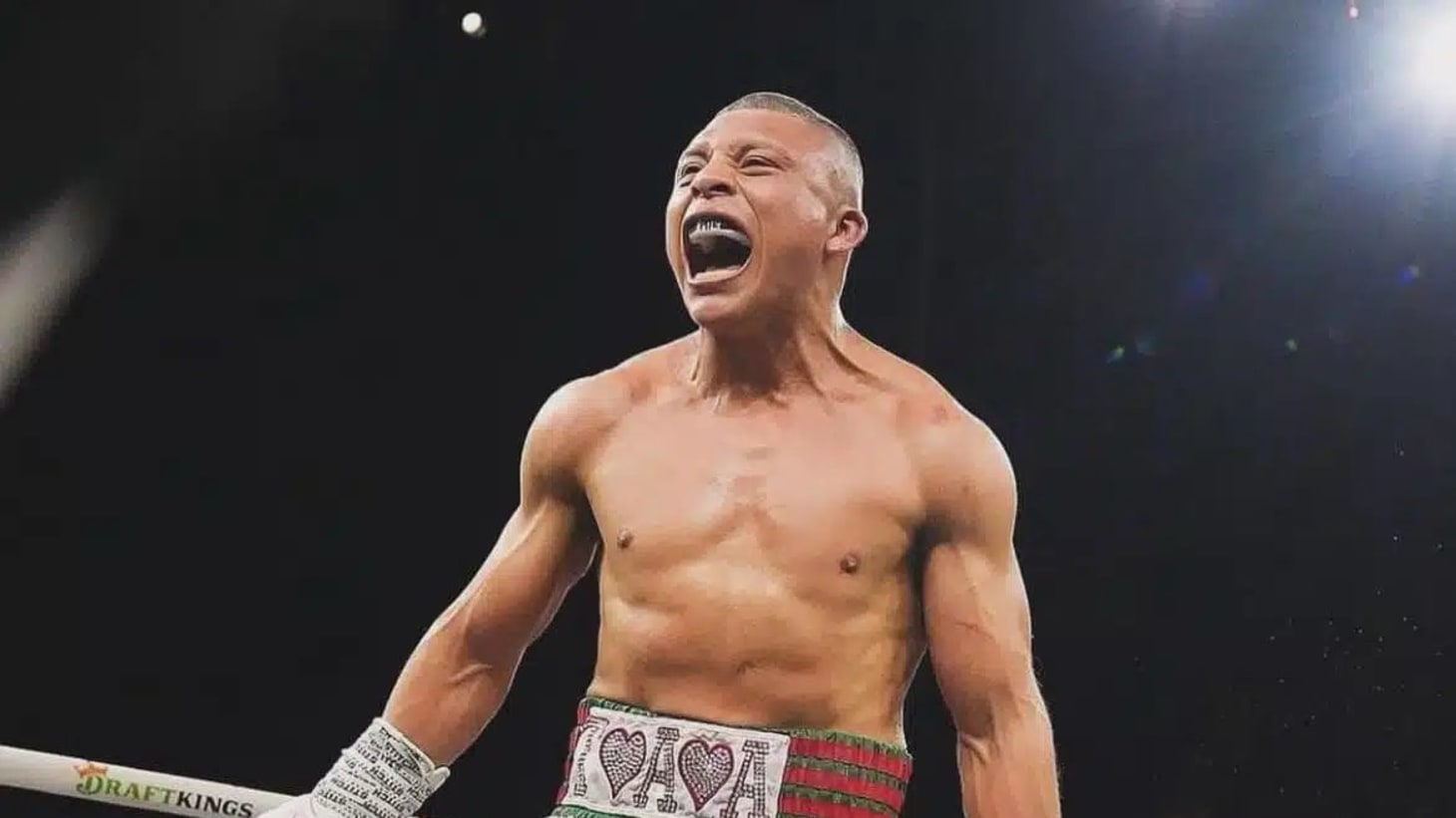 Box: Isaac ‘Pitbull’ Cruz noquea a Néstor Bravo y retiene título interino superligero CMB