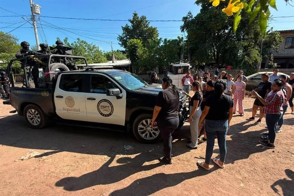 Operativo federal en Culiacán deja 7 detenidos tras cinco cateos; vecinos protestan en Laguna Colorada
