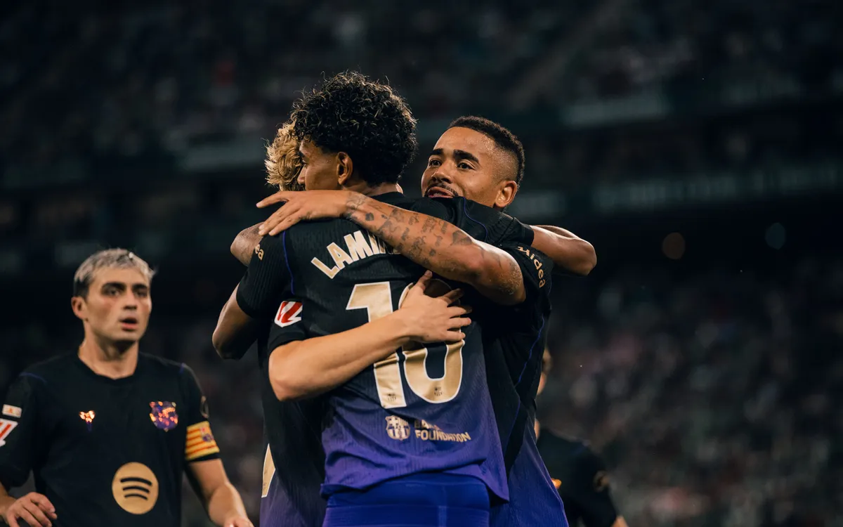 El Barcelona mantiene el invicto en LaLiga con goleada 5-2 sobre el Real Betis