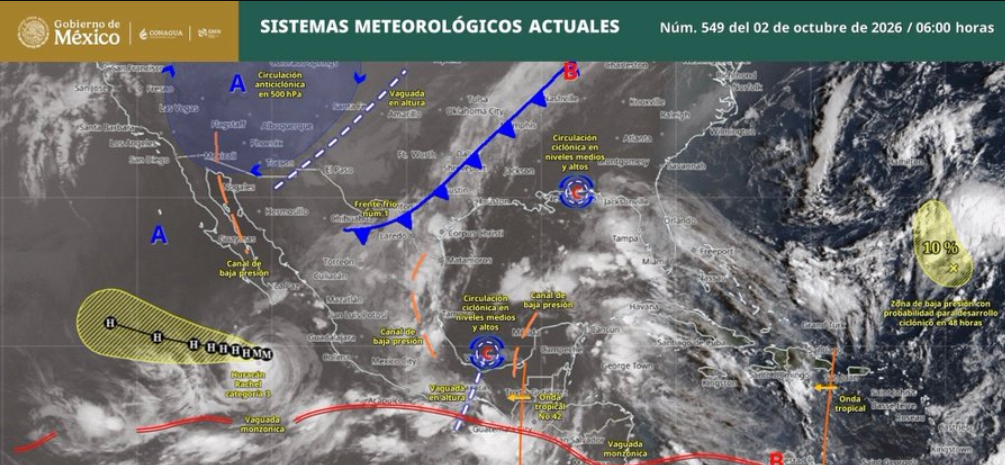 Huracán ‘Rachel’ se aleja de BCS, pero mantiene lluvias intensas y oleaje de hasta 6 metros
