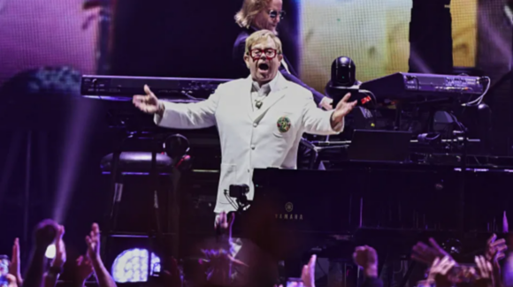 Elton John se despide de México entre lluvia y ovaciones: “Gracias por todo el amor”