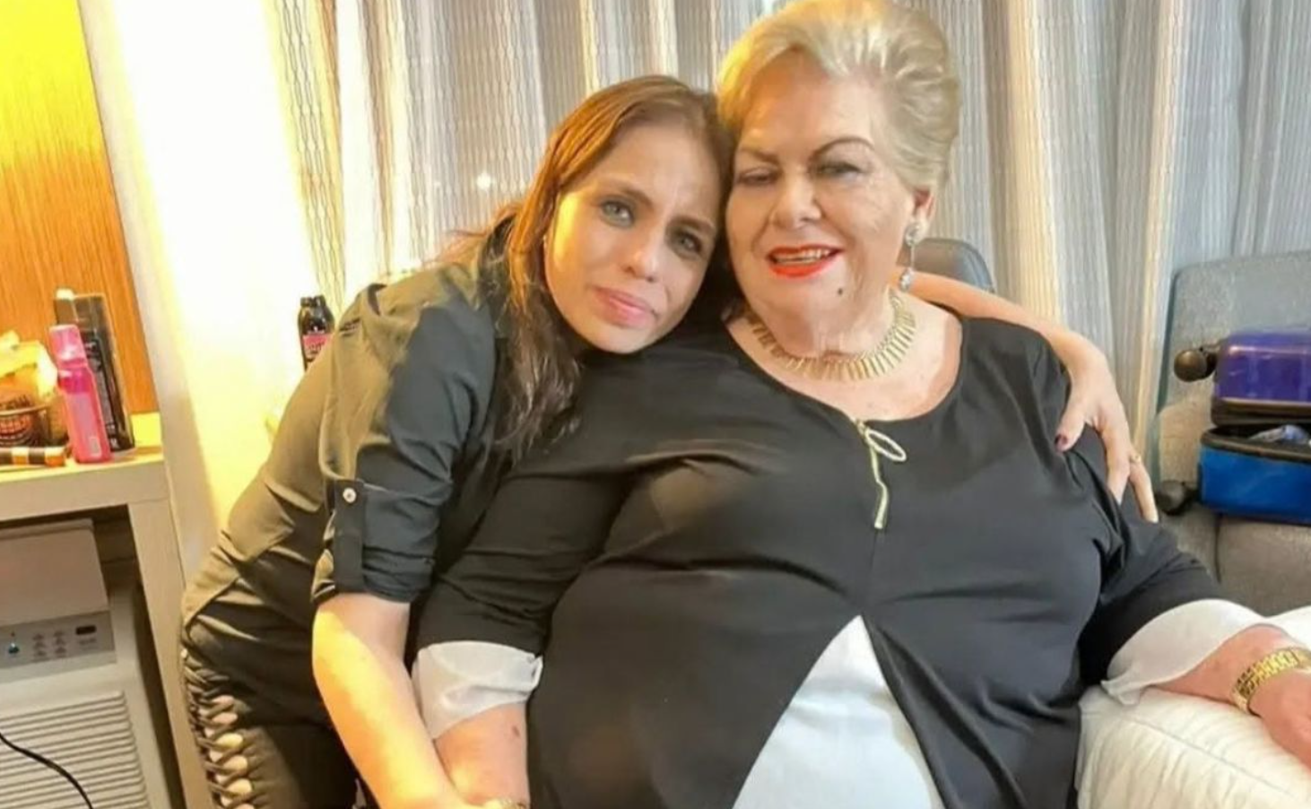 Muere Martha Elena Martínez, hija adoptiva y sobrina biológica de Paquita la del Barrio en Veracruz