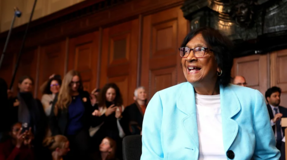 ‘Navi’ Pillay bromea con compartir el Premio Nobel de la Paz: “Si aplauden un poco más, puede que lo comparta con Trump”