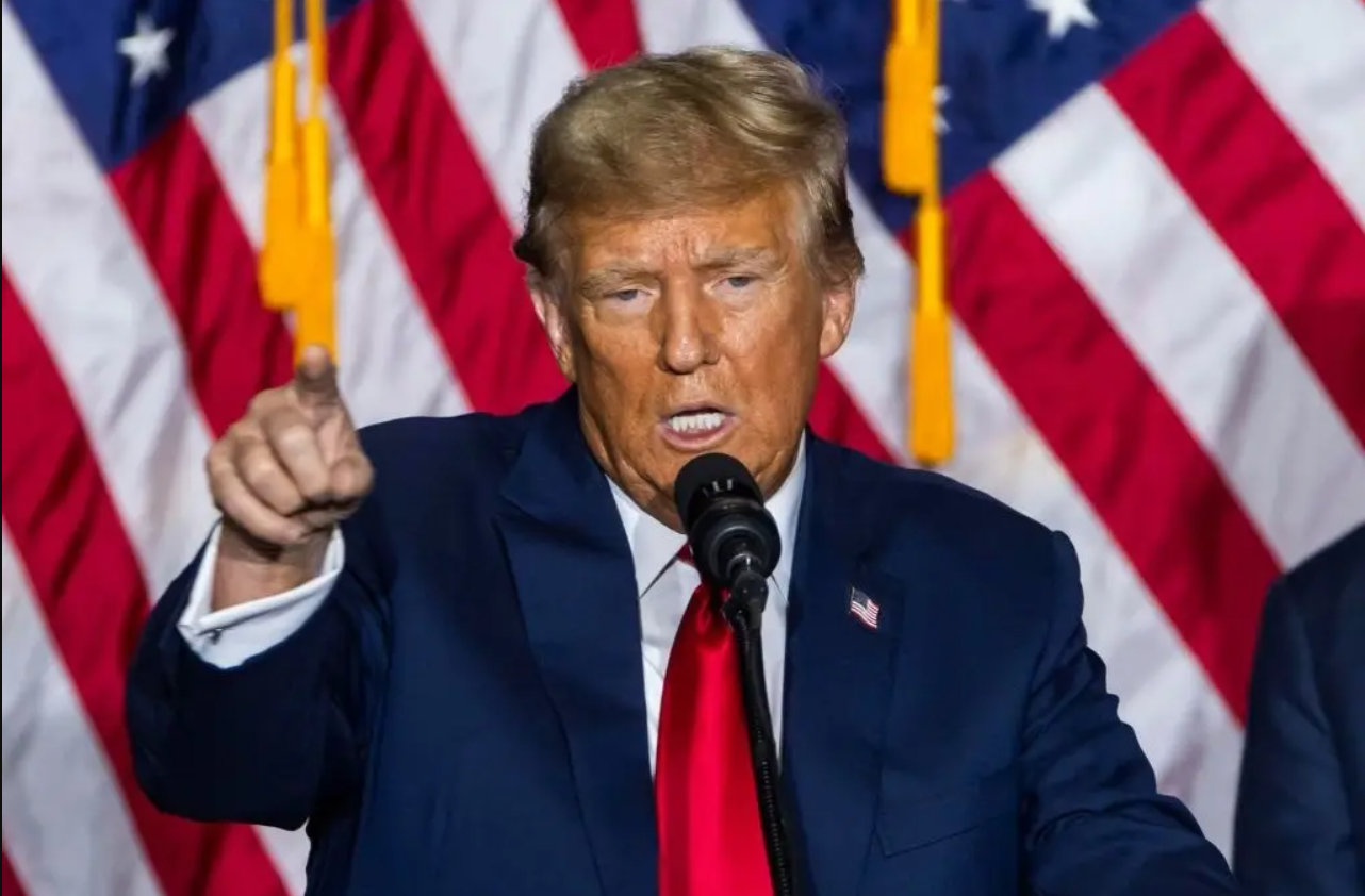 Trump insiste en que los cárteles controlan México y asegura que se lo advirtió a Sheinbaum